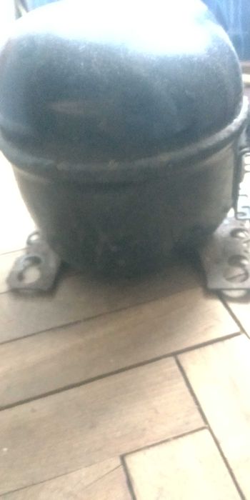 Компрессор на холодильник НЕрабочий