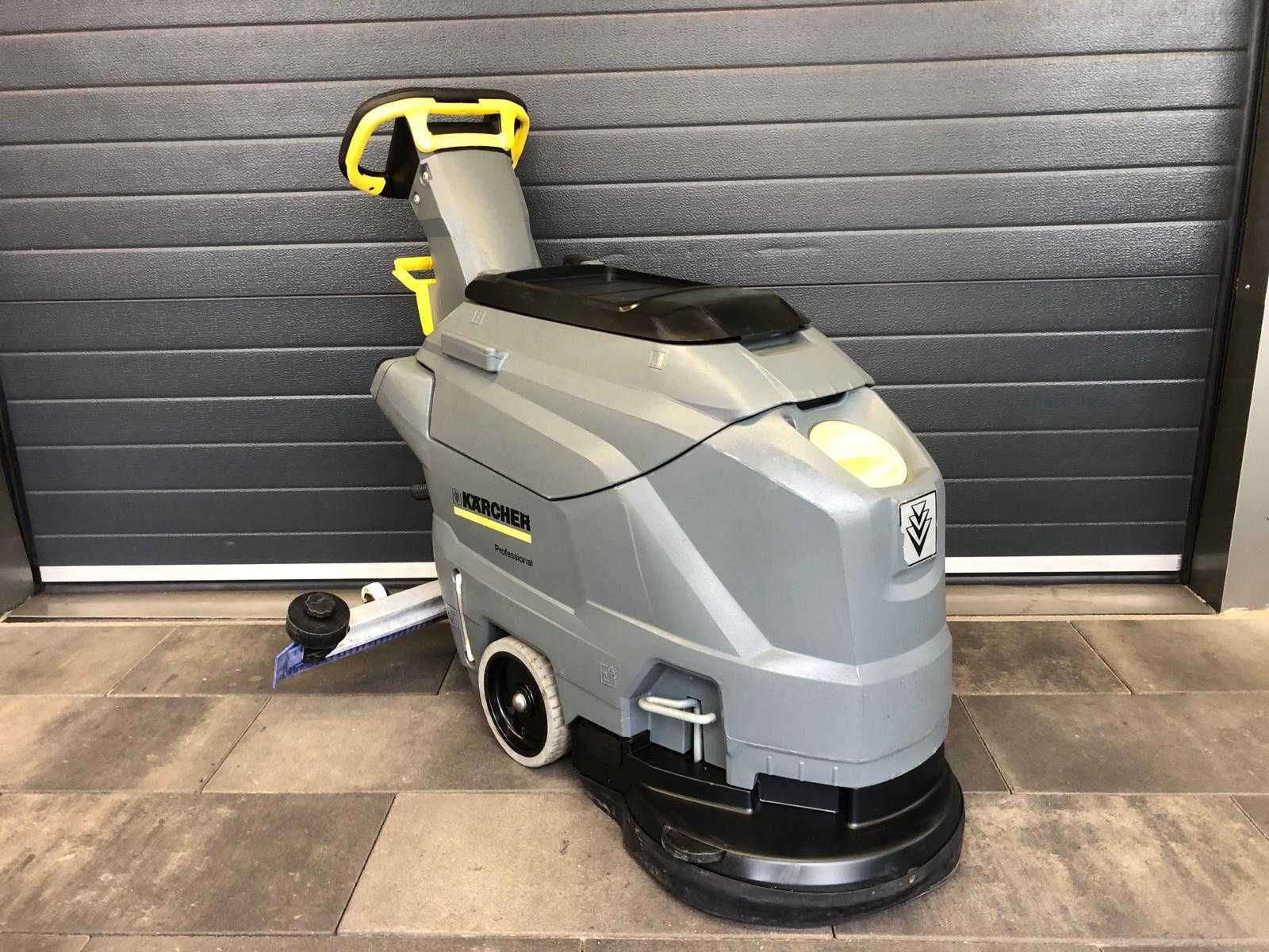 Szorowarka Karcher BD 43/25 C - kompletna, nowe aku, listwa i szczotka