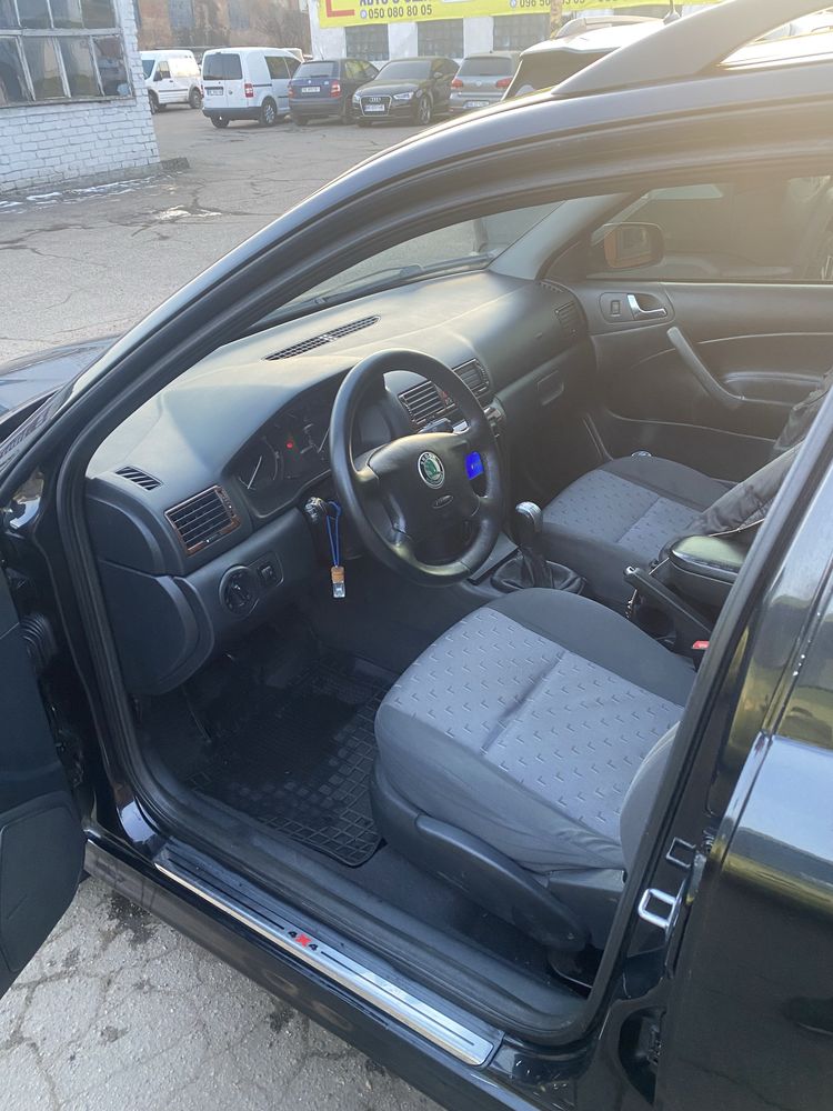 Шкода Тур 4х4 1.9tdi.