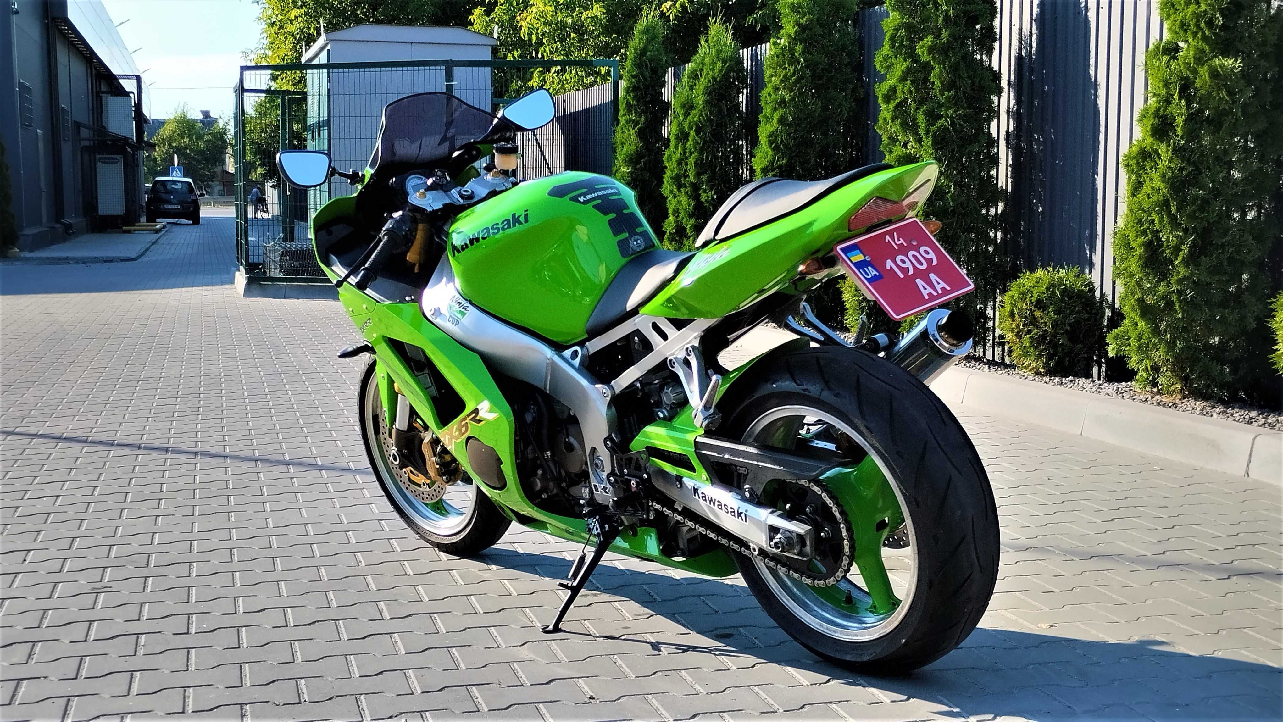 Kawasaki zx6 RR  2003 кавасакі 636