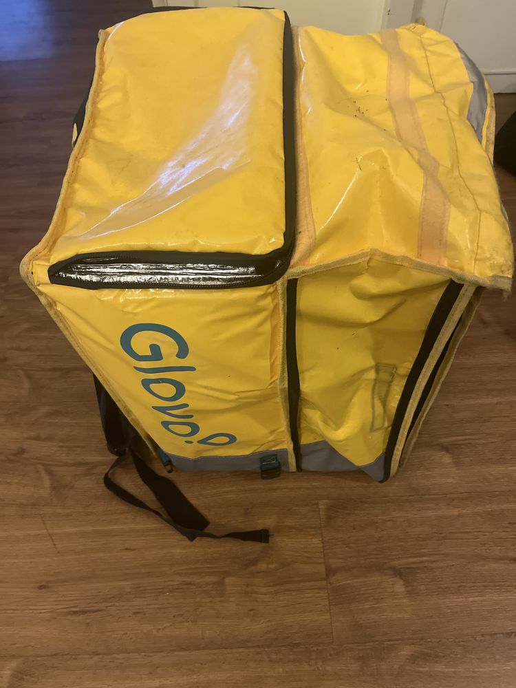 Mochila Glovo com pouco uso