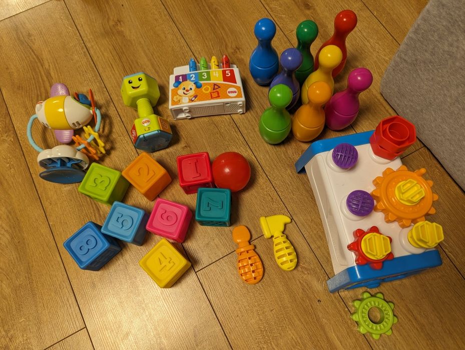 Zestaw zabawek dla dziecka do roczku niemowlęcych