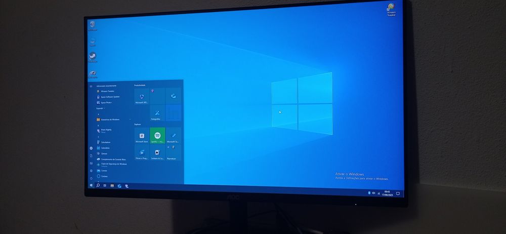 PC Stick Intel com Windows 10, portátil e funcional