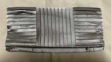 Carteiras clutch de várias marcas