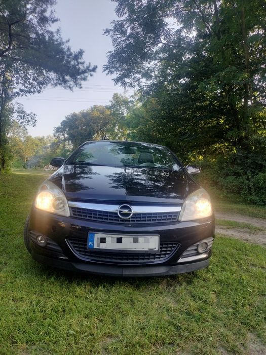 Opel Astra h cabrio 1.8