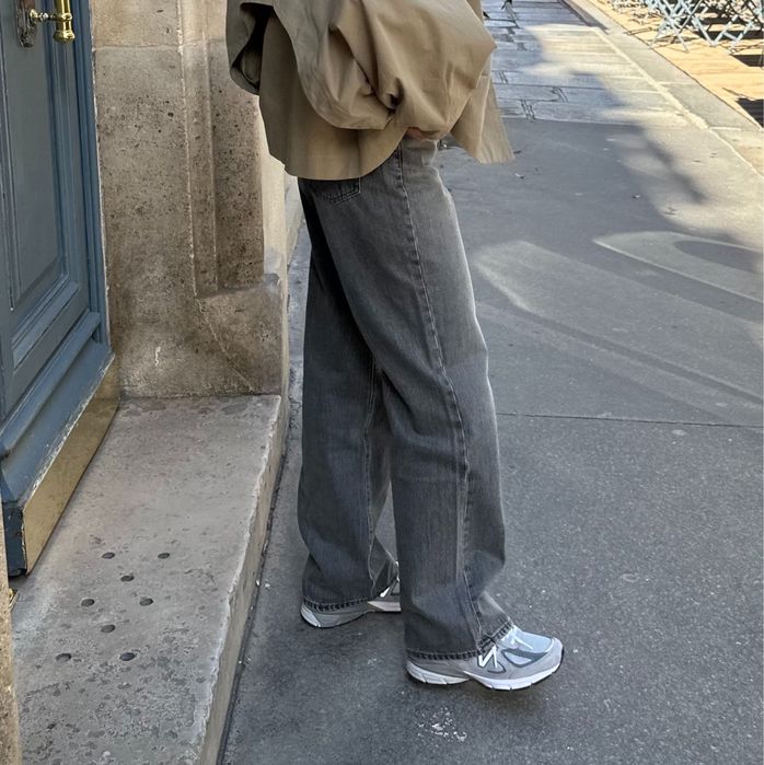 Сірі джинси Uniqlo