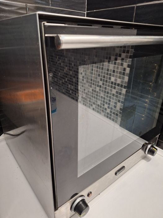 Piec konwekcyjny Hendi H90