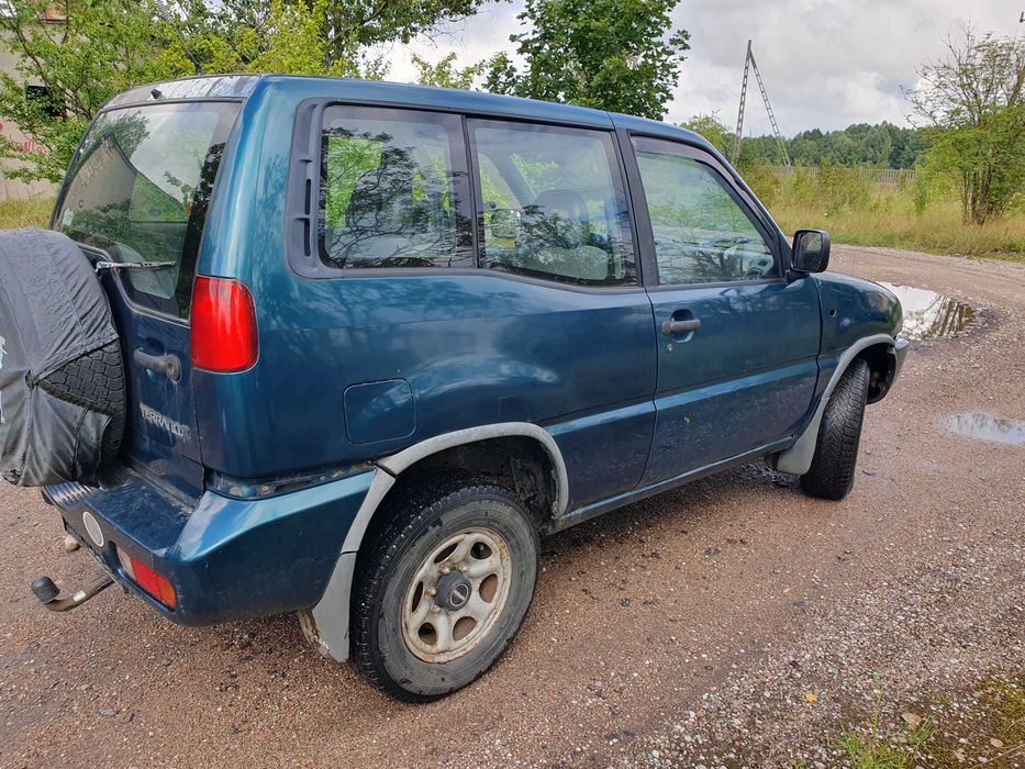 Nissan terrano krótki części 2.7 TD pompa mech dokumentacja