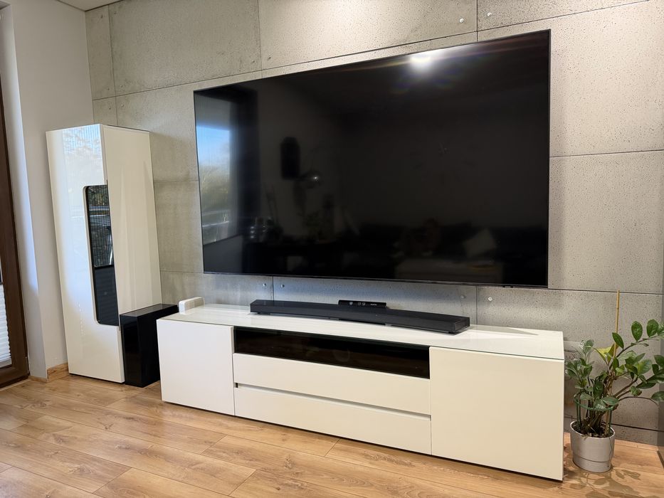 Szafka rtv+szafka z witryna bialy połysk