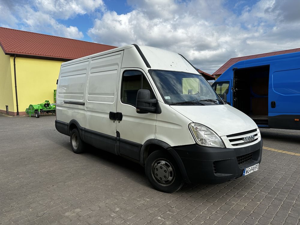 Iveco daily 35-C15 bliźniak średniak 3.0 hak