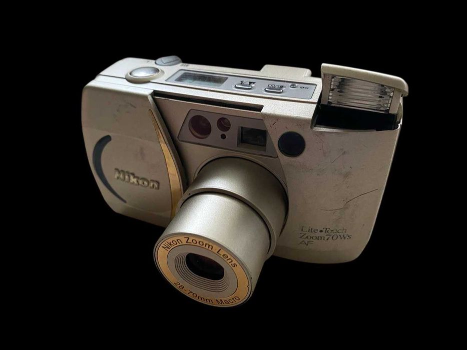Nikon Lite Touch Zoom 70WS компактная плёночная камера