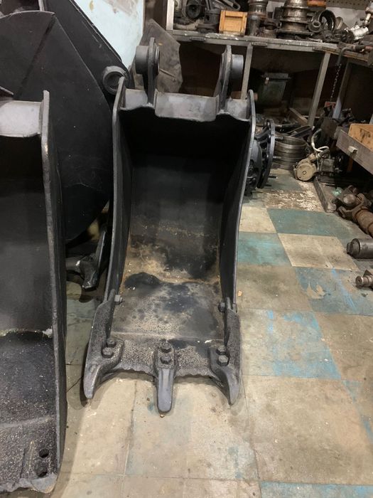 Ковші JCB відреставровані б/у 3CX