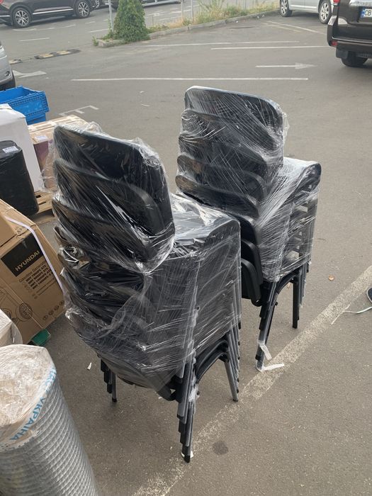 Акция. Стулья офисные в кожзаме исо iso