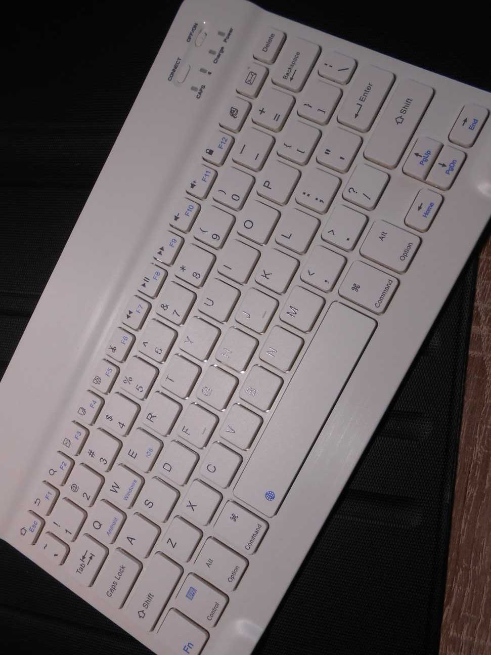 Чохол + клавіатура Apple iPad Pro 11 DINGRICH США підсвітка PU ШКІРА