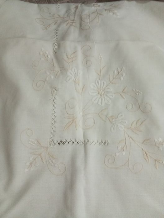 Venda de toalha bordada