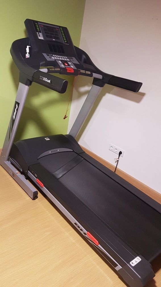 Passadeira de corrida BH ZX10Dual