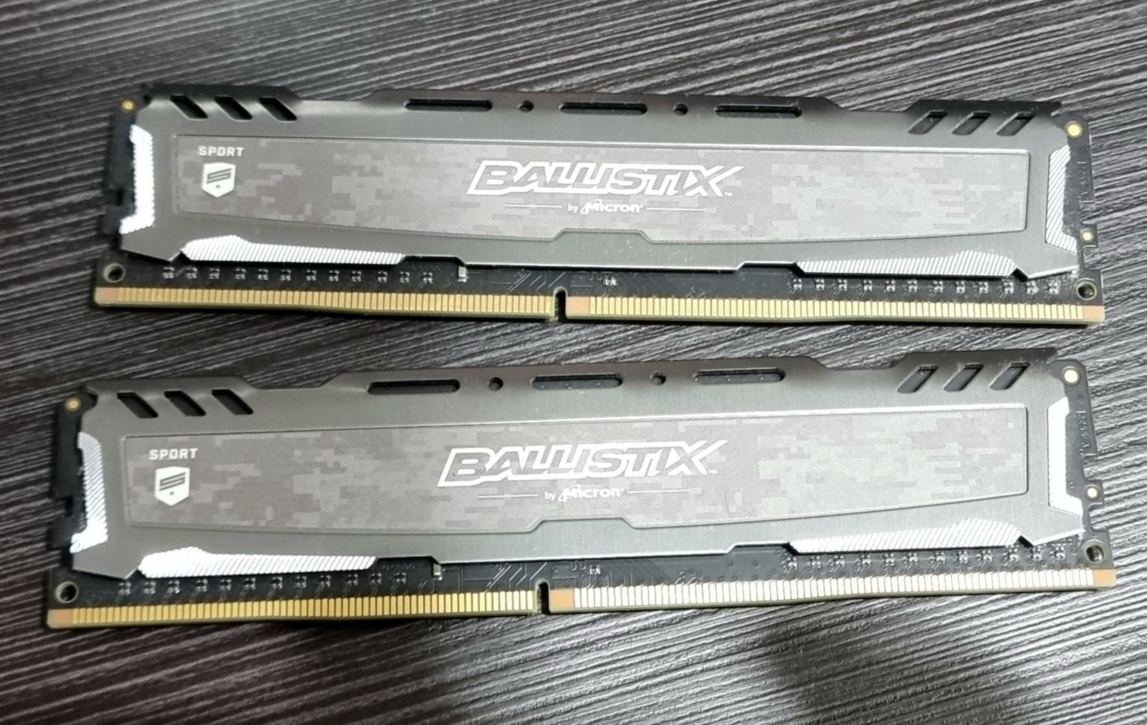 Dwie kości 8gb ballistix DDR4