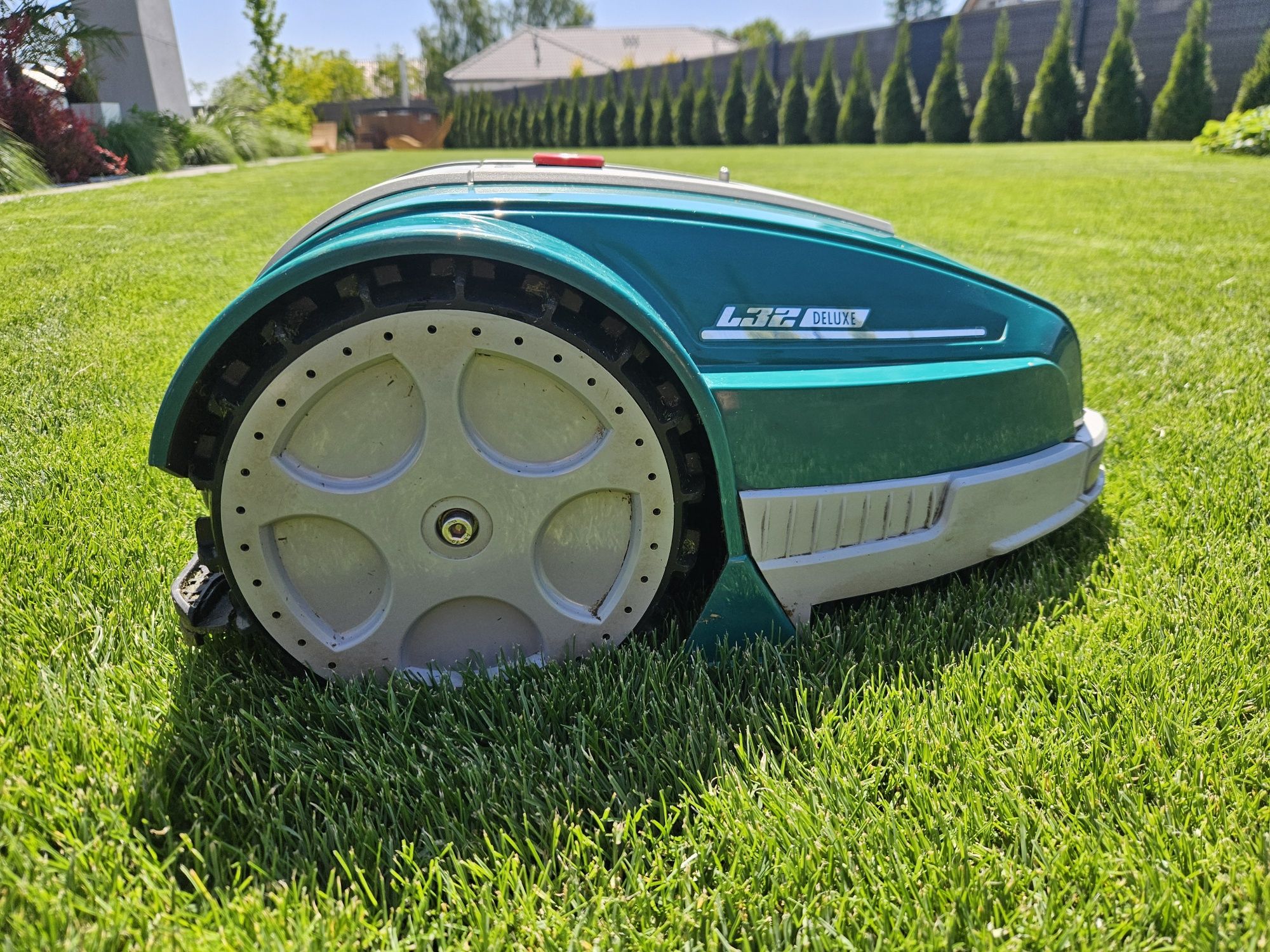 Robot koszący Ambrogio L32 Deluxe 800m2 Yuka kosiarka husqvarna stiga