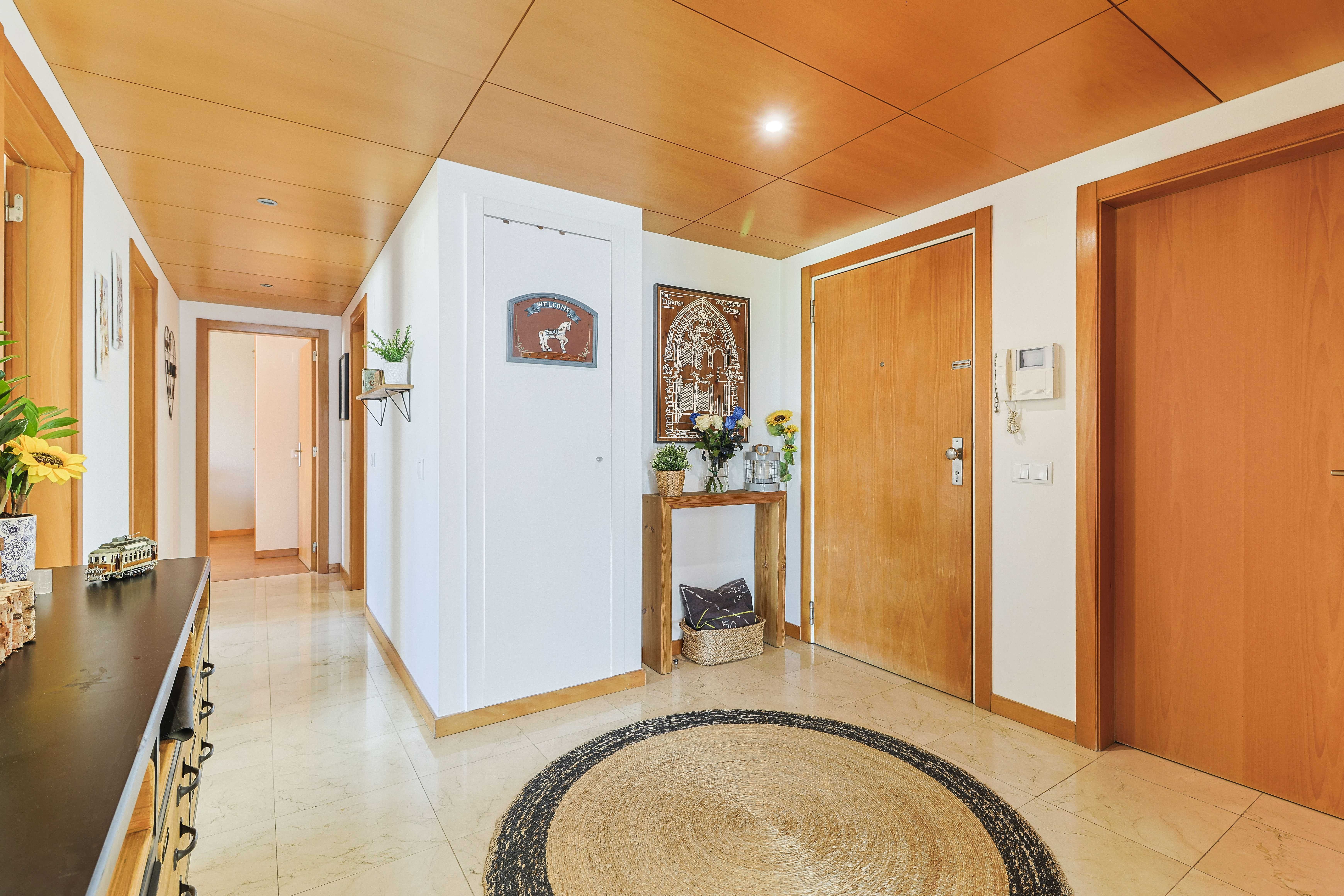 T3 , 3 WC's, 2 Lugares de Garagem com 183Mt2 Parque das Nações