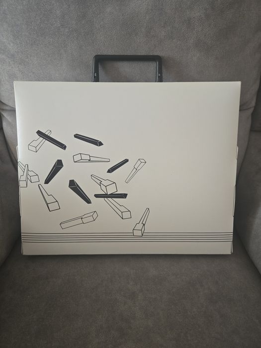 Папка-портфель с ручкой для школы