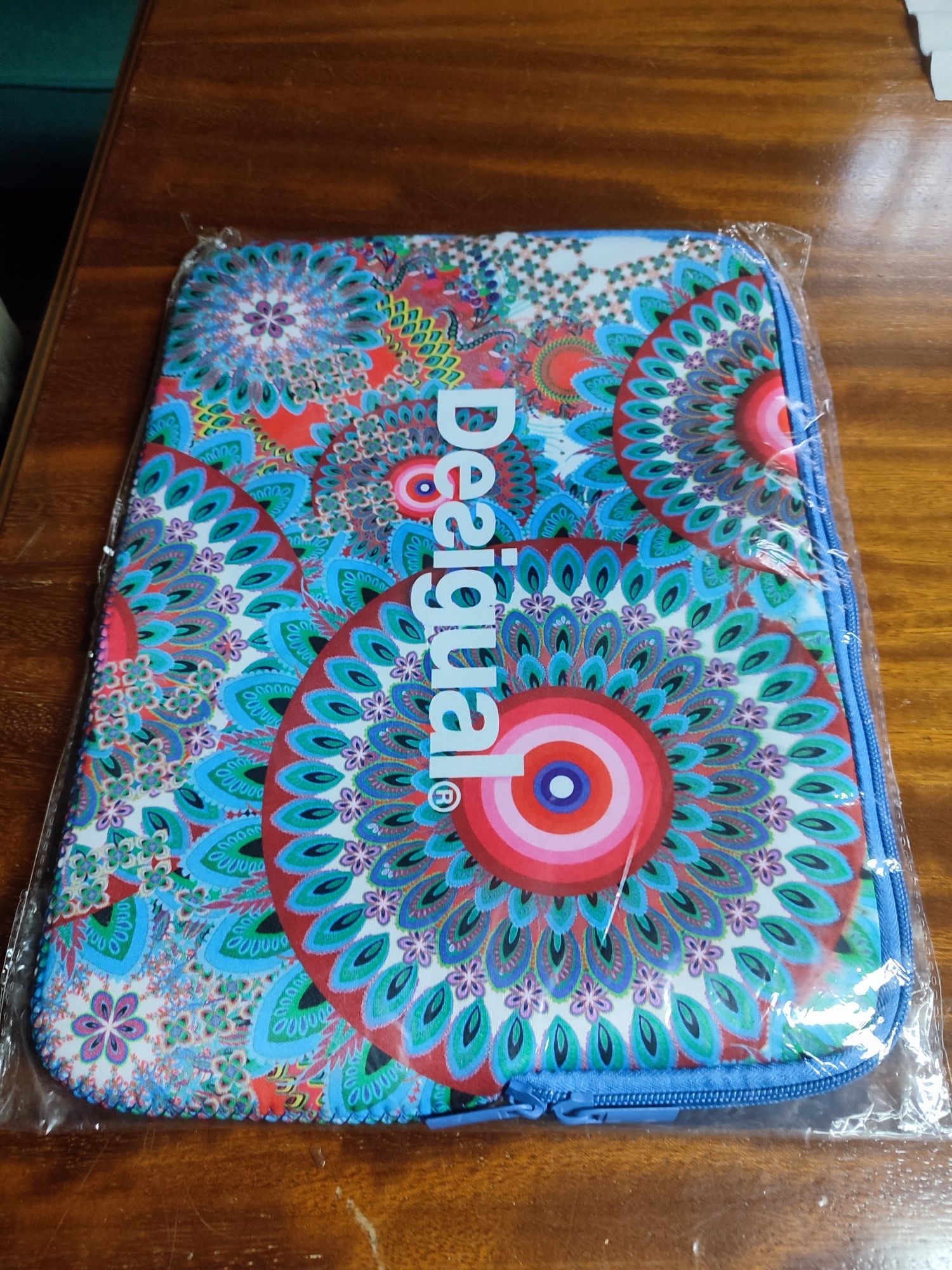 Funda para portátil Desigual