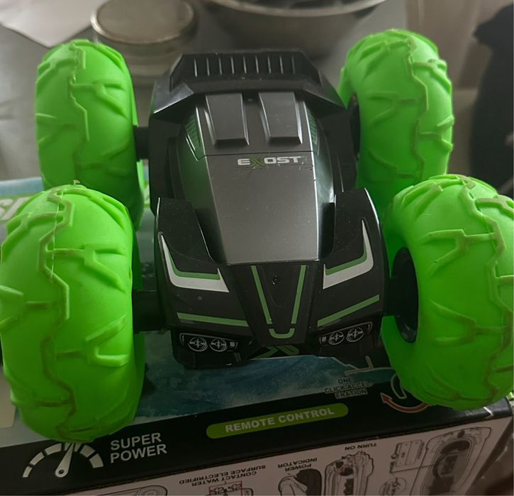 Машина на радиоуправлении