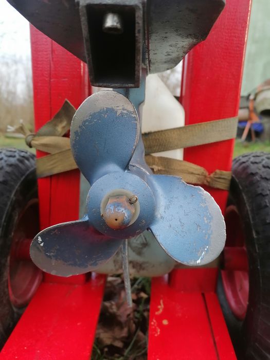 Silnik zaburtowy Eska 2t 7,5km