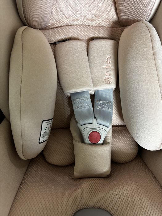 Автокрісло Cybex Cloud T+ plus i-Size Peach Pink рожевий колір