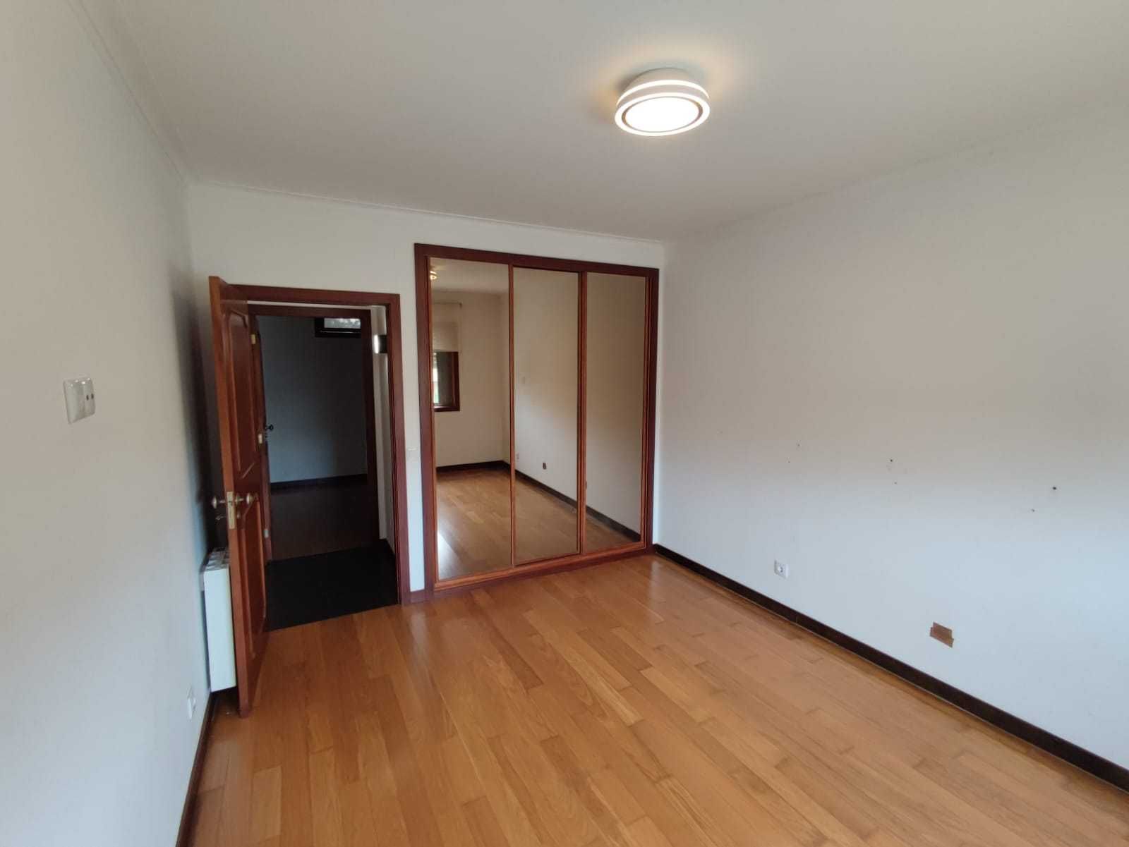 Apartamento T2 + 1 em Mindelo