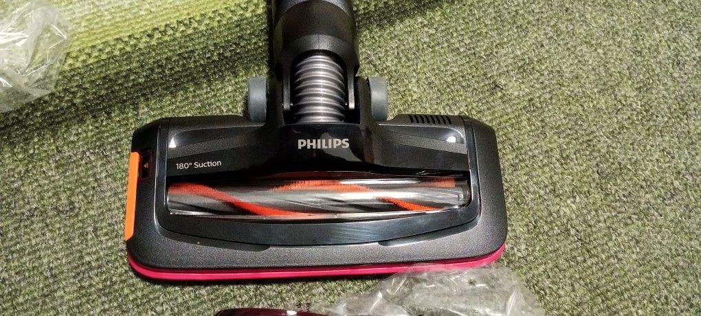 Беспроводной аккумуляторный пылесос Philips SpeedPro FC6722/01