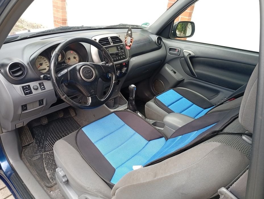 Toyota RAV4 4x4 napęd,2002r.,klimatyzacja,hak.