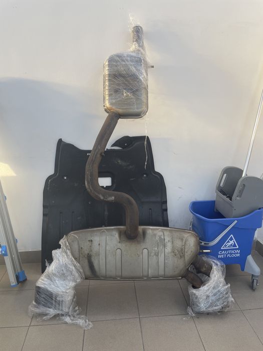 Sistema de escape Golf R