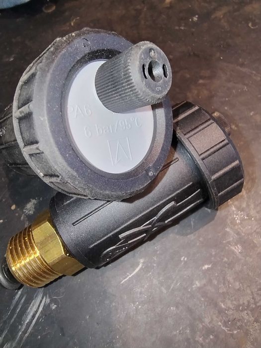 2 odpowietrzniki automatyczne 1/2" nowe 6 bar 95*C