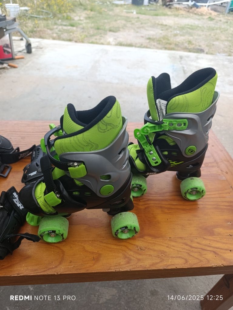 Patins de criança ajustável do 28-32