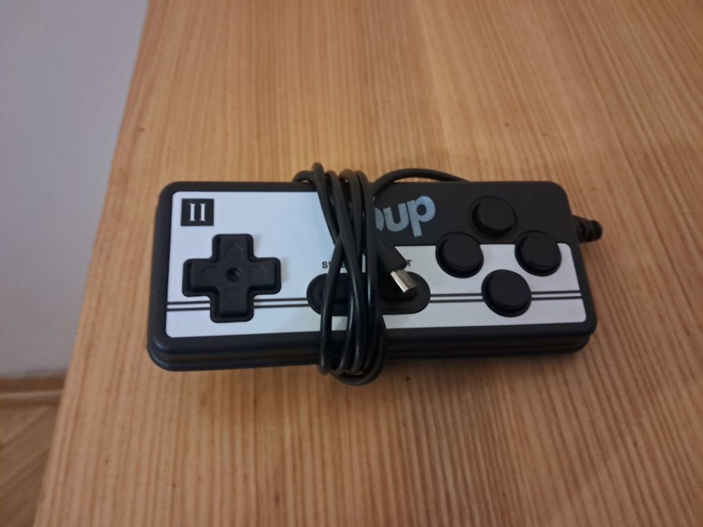 Ігрова консоль з джойстиком GAME SUP ігор чорна