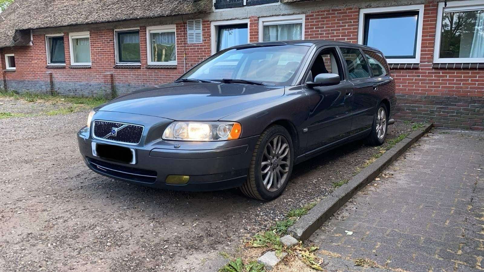 Продам Volvo V 70 2006 року