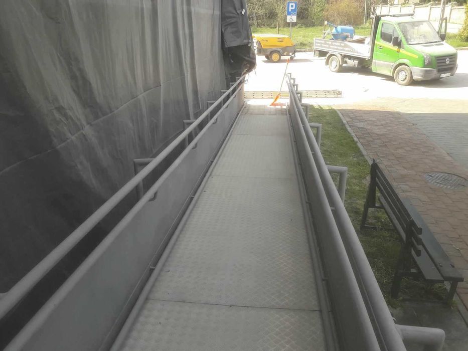 Piaskowanie, naprawa maszyn rolniczych oraz budowlanych itp.