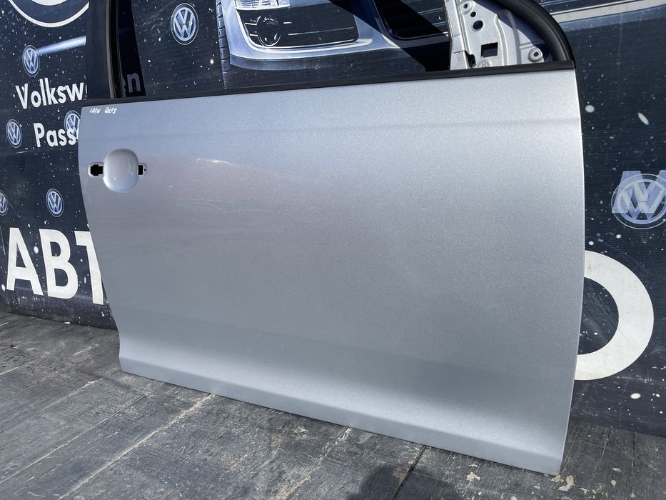 Дверька двері двери Гольф 5 6 універсал двері дверь Golf 5 6 LA7W