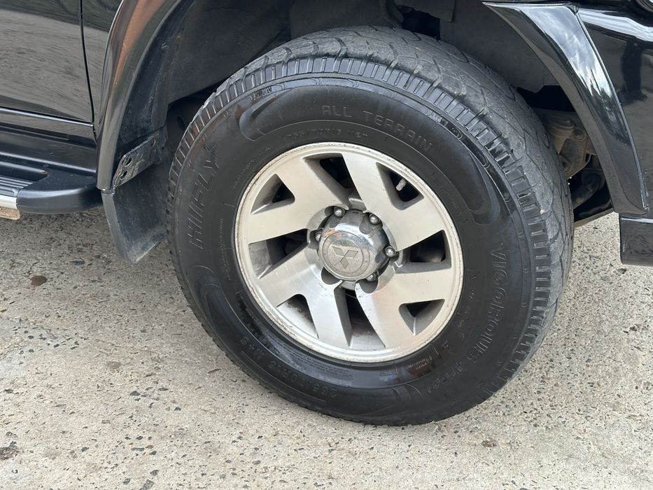 Продам Mitsubishi Pajero Sport на автомате газ/бензин!