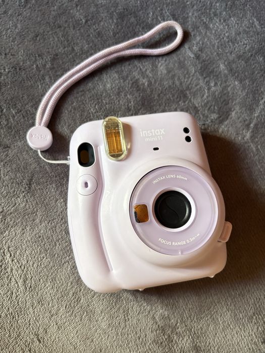 Камера Fujifilm Instax Mini 11