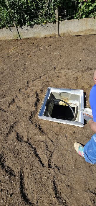 Właz do trawy   właz do kostki  właz do szamba