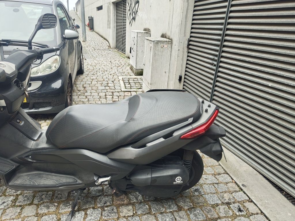 Yamaha X-Max 2016