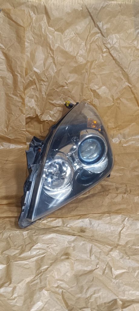 Lampa lewy przód Vectra C/Signum LIFT Bixenon skrętny Czarny