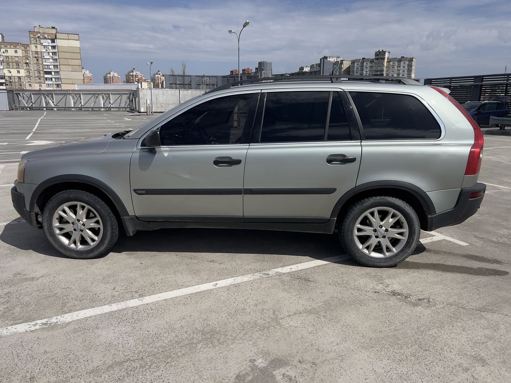 Volvo XC 90 2,4