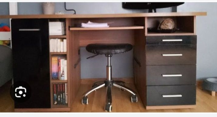 Szafa i biurko komplet