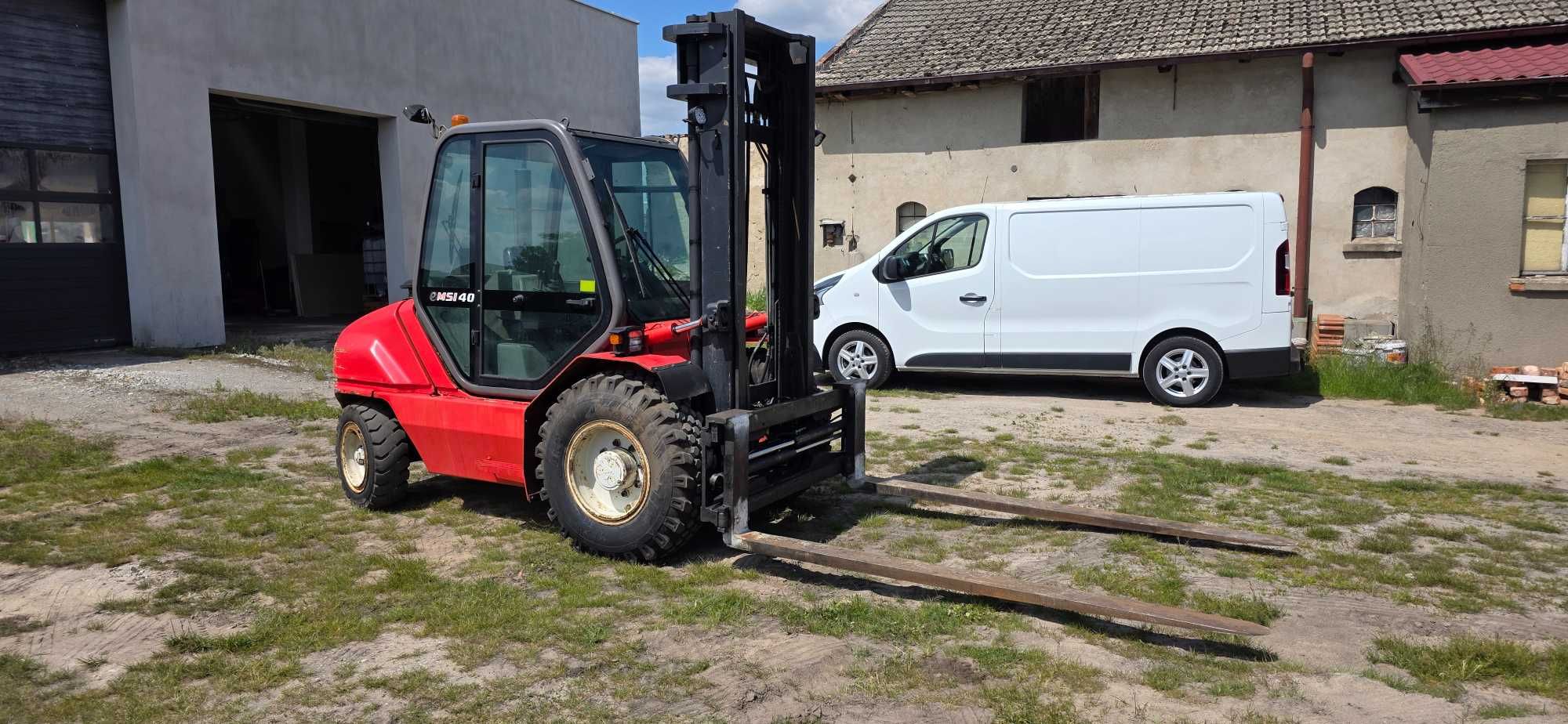 Wòzek Widłowy Manitu MSI40