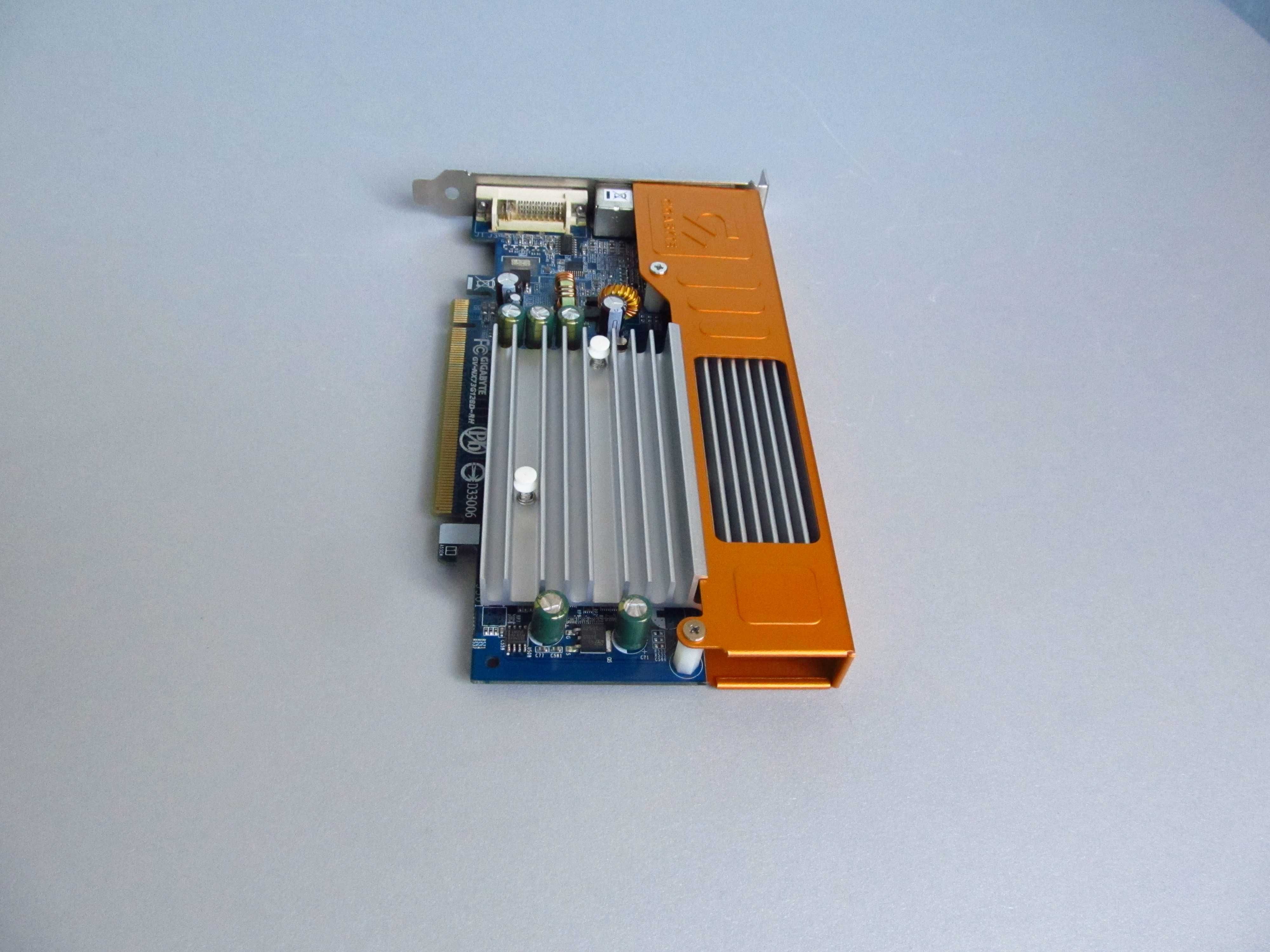 Видеокарта GIGABYTE GeForce 7300 с дефектом