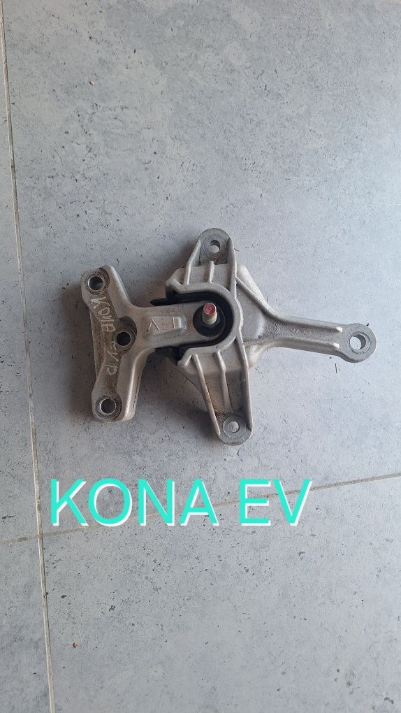 Hyundai Kona EV 17-23 Poduszka silnika