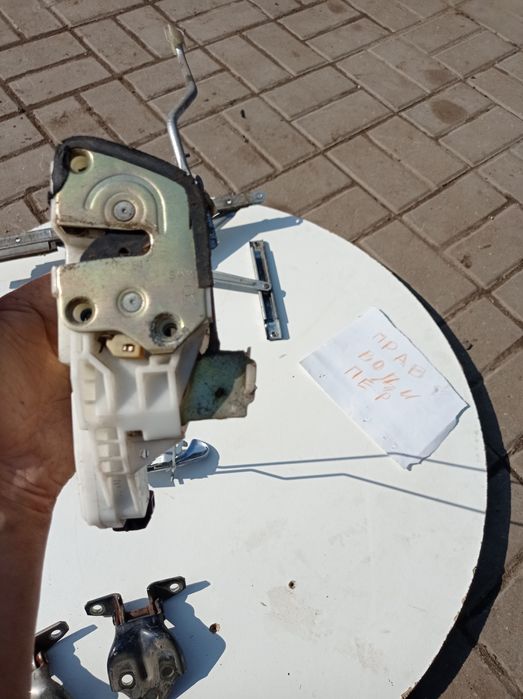 Склопідйомник замок L200
Mitsubishi Pajero Sport (1996-2008
Mitsub