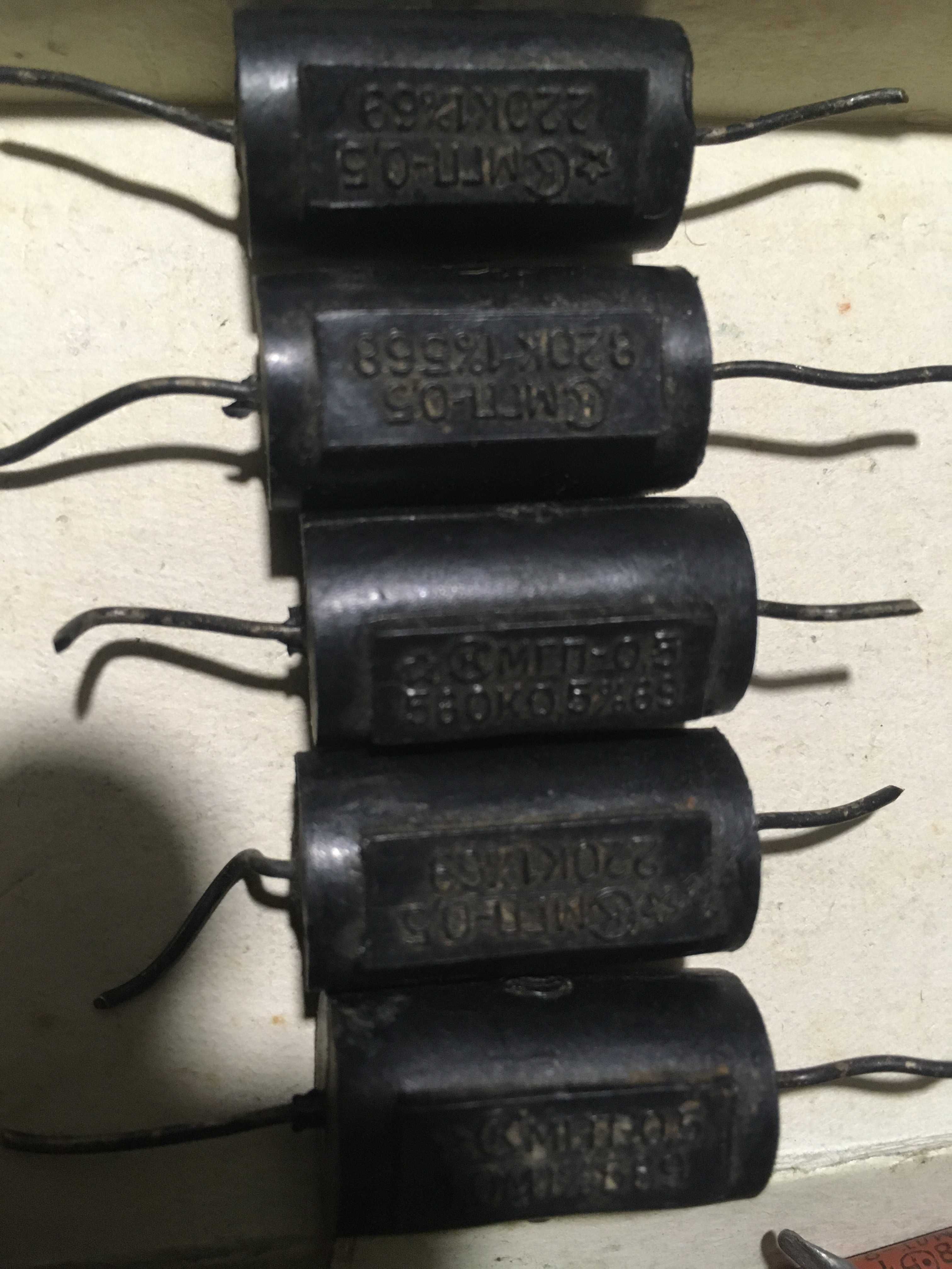 советские детали резисторы прецизионные, конденсаторы высоковольтные